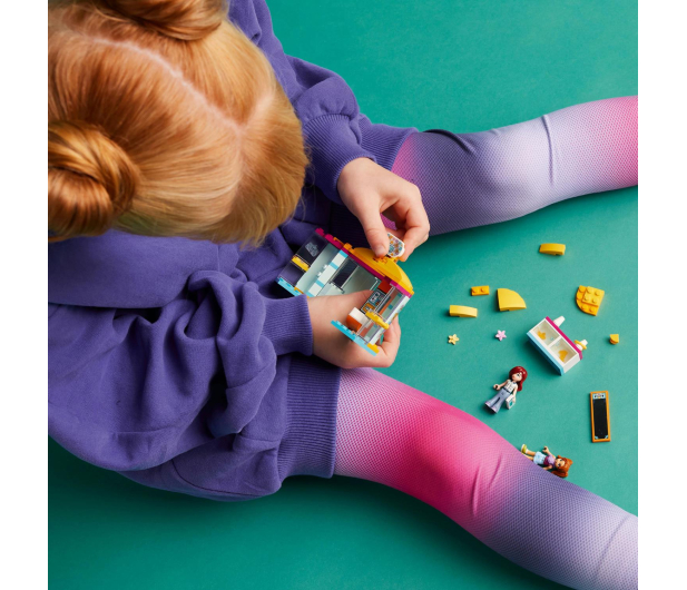 LEGO Friends 42608 Mały sklep z akcesoriami - 1202551 - zdjęcie 12